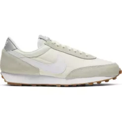 Women's Nike Daybreak Shoes